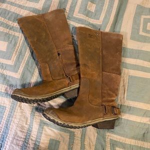 Sorel Leather Boots